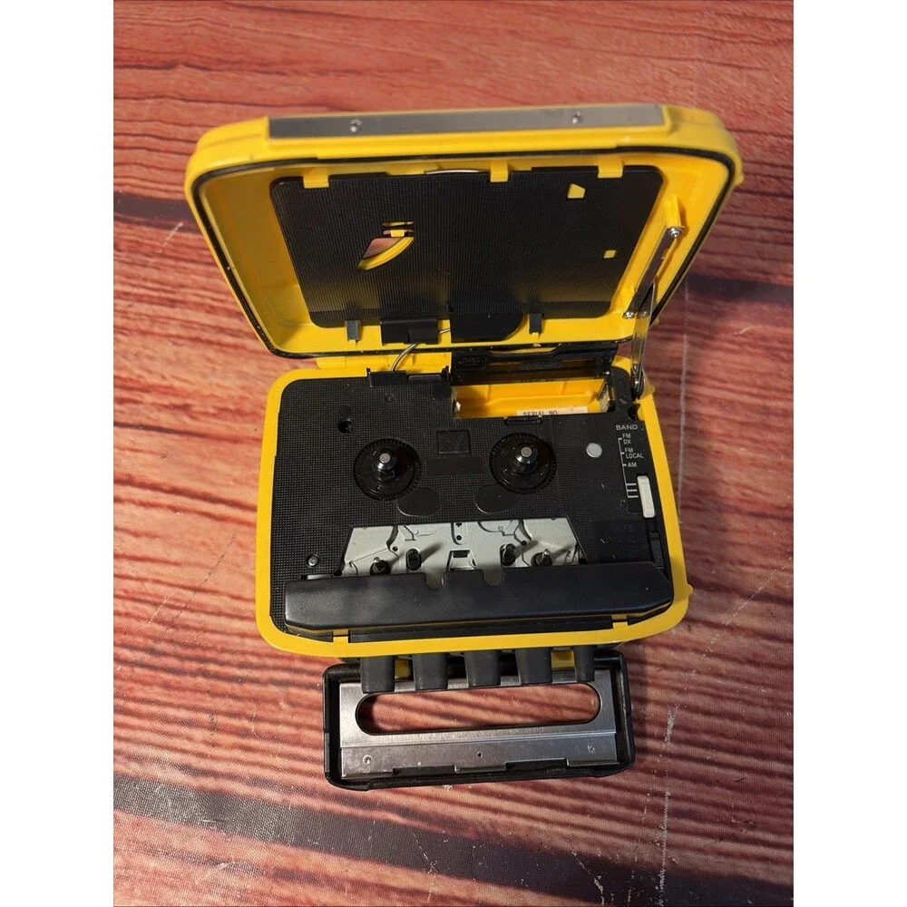 Sony Walkman FM/AM Sports WM-SXF30 Stereo Radio Cassette Player For Parts Repair